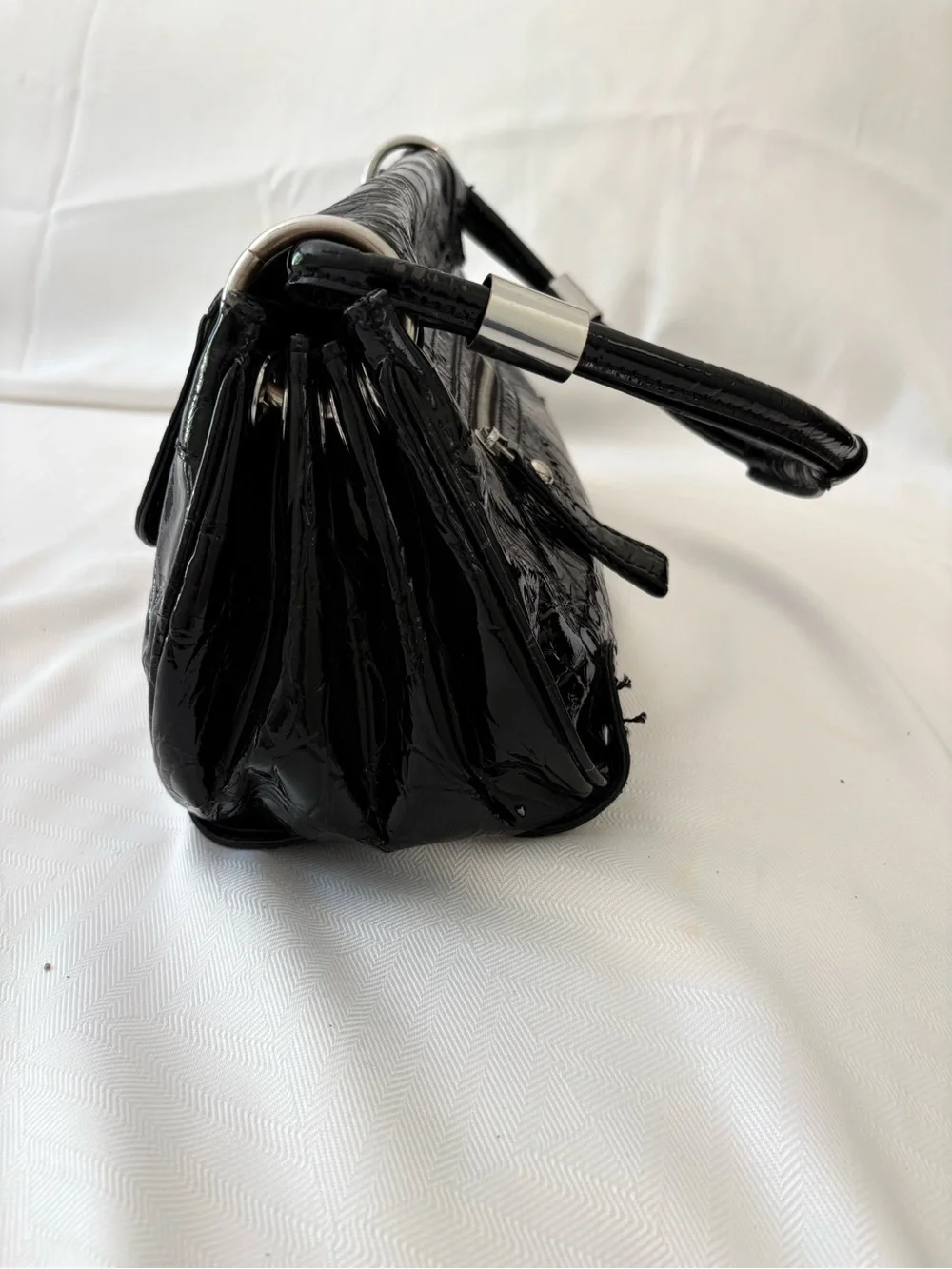 GUESS Black Patent Croc-Embossed Top-Handle Bag - Picture 3 of 3